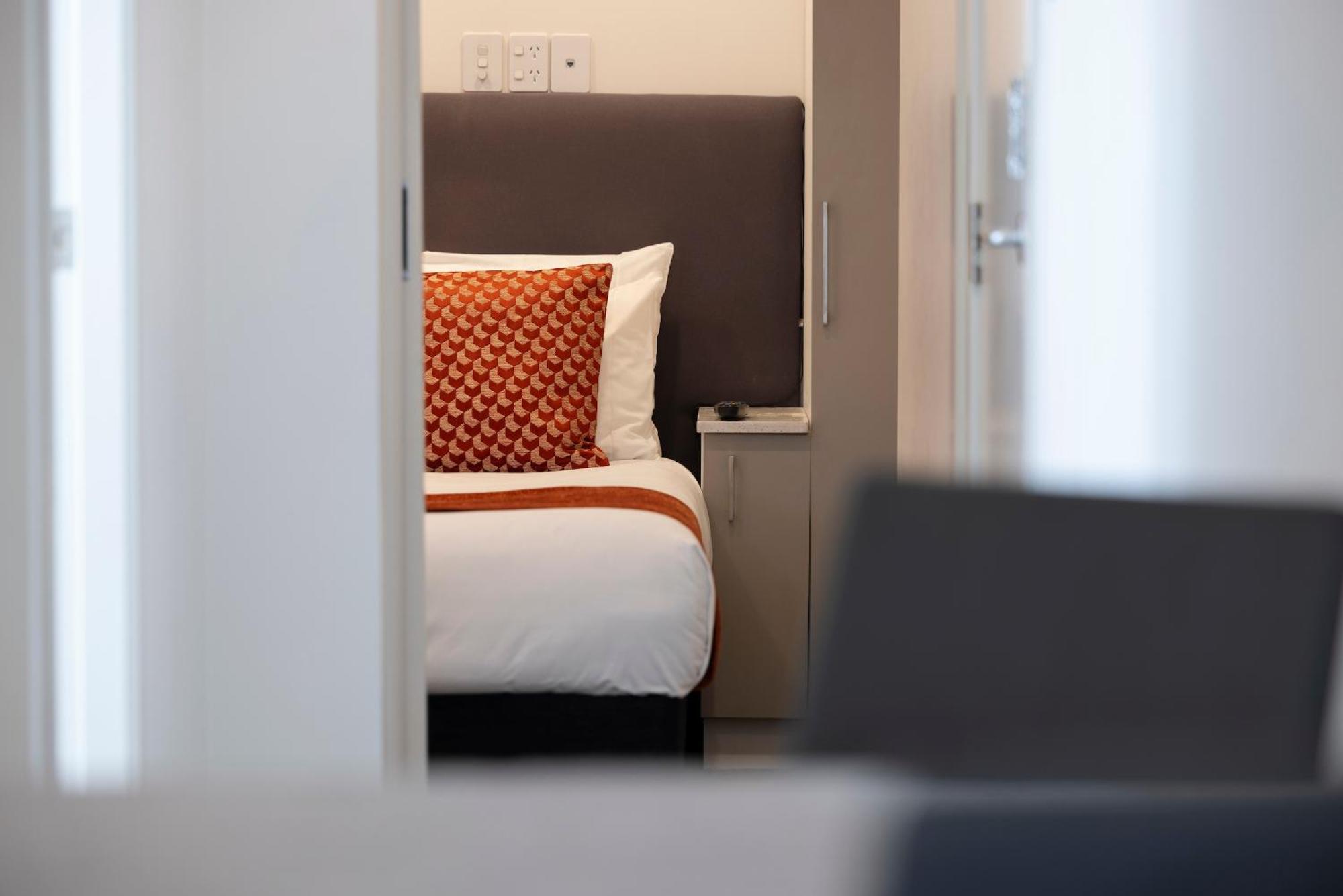 Quest On Johnston Serviced Apartments Wellington Exterior photo