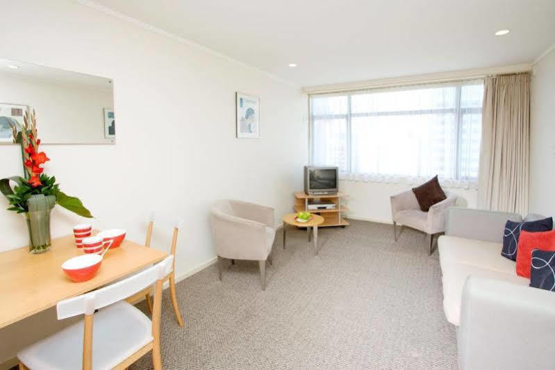 Quest On Johnston Serviced Apartments Wellington Exterior photo